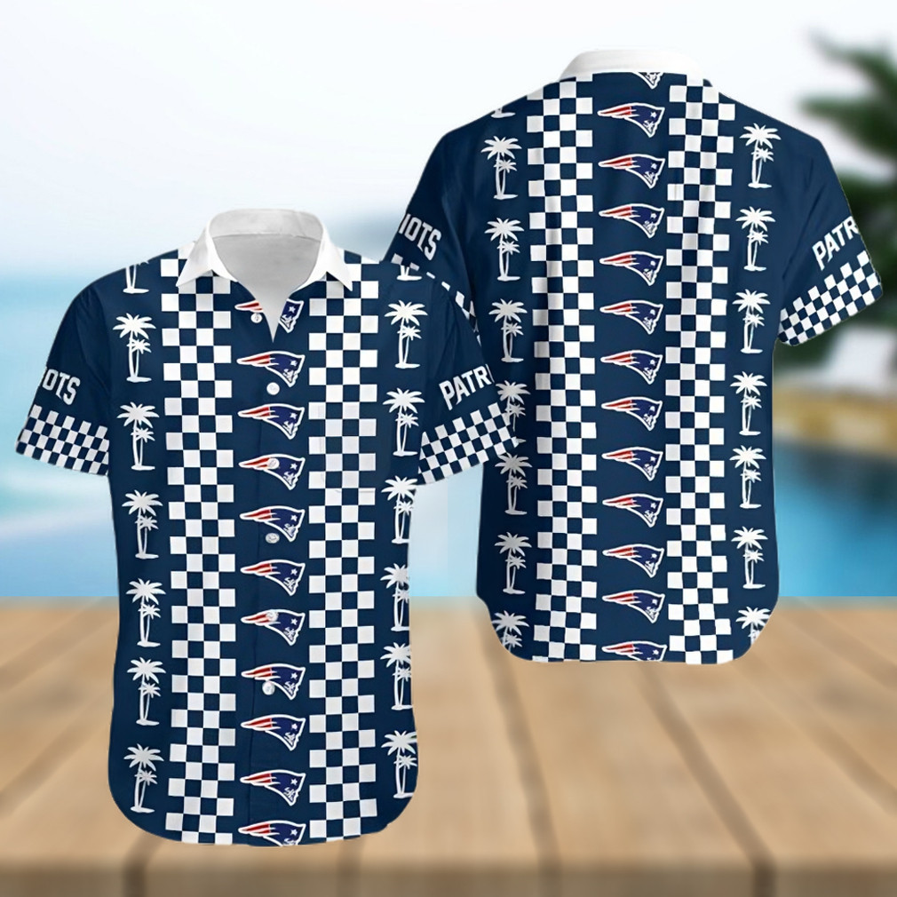 New England Patriots Coconut Trees Hawaiian Shirt New England Patriots Coconut Trees Hawaiian Shirt