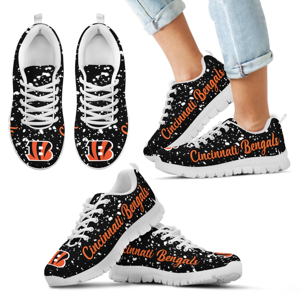 Christmas-Snowing-Incredible-Pattern-Cincinnati-Bengals-Sneakers-1