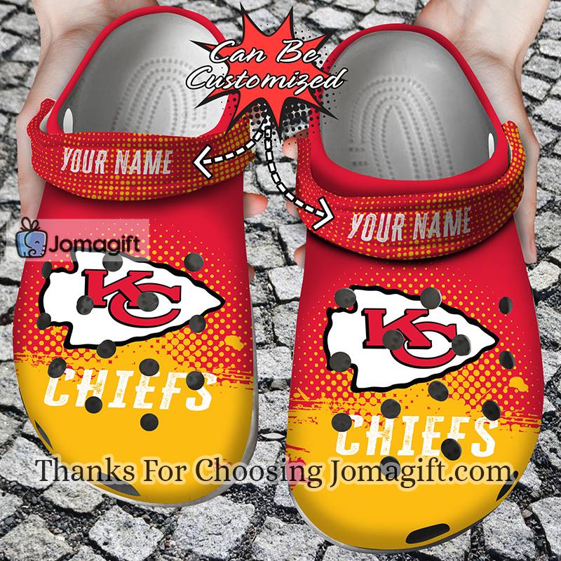 Customized-Chiefs-Crocs-Gift-1