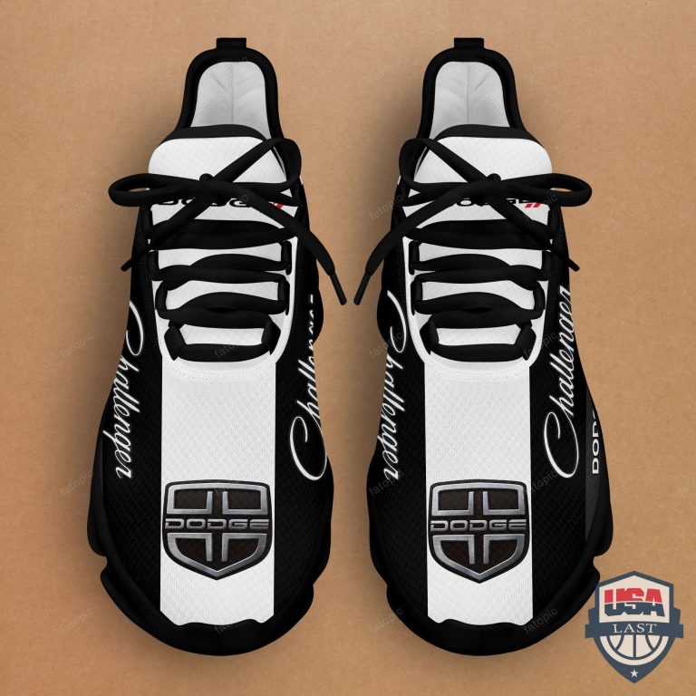 Dodge-Challenger-White-Color-Max-Soul-Sneaker-Hothot-100122-3