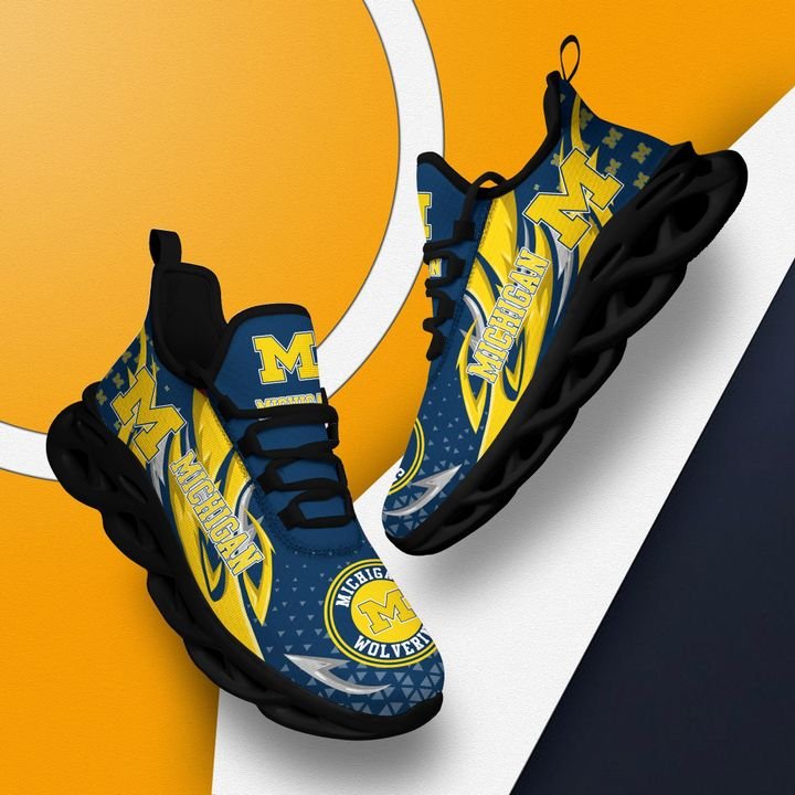 Michigan-Wolverines-Clunky-Max-Soul-High-Top-Shoes-1