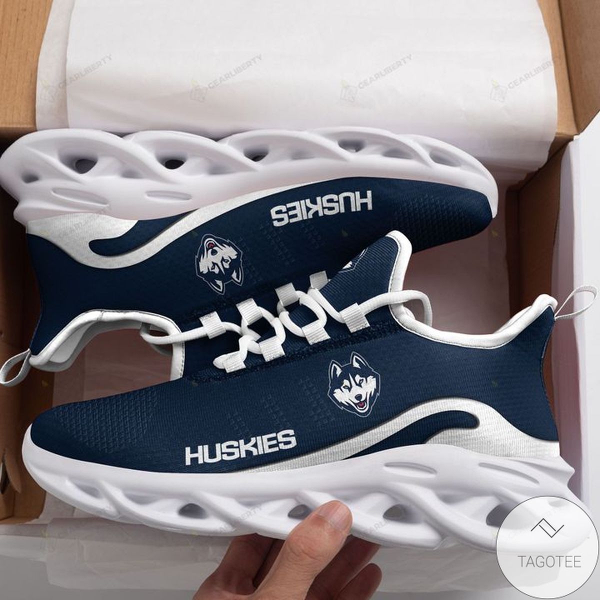 Ncaa Connecticut Huskies Max Soul Shoes Ncaa Connecticut Huskies Max Soul Shoes