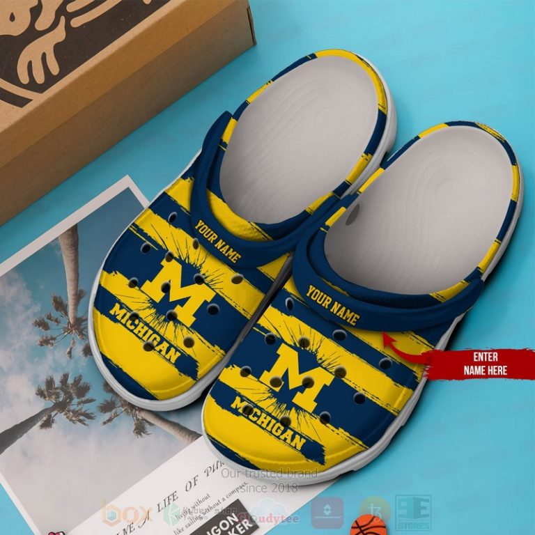 Ncaa-Michigan-Wolverines-Football-Custom-Name-Crocband-Crocs-Clog-Shoes-2