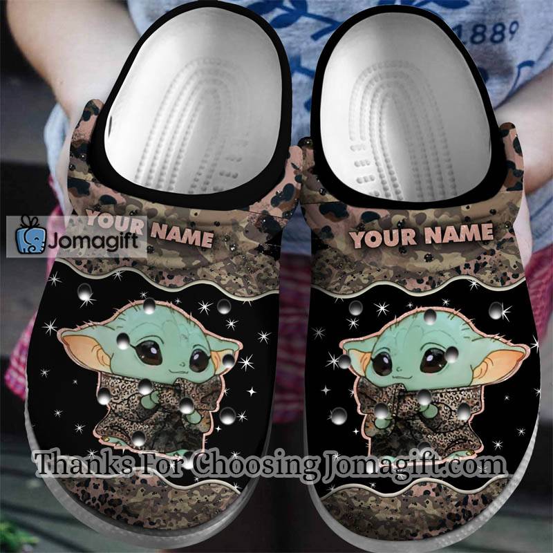 New-Custom-Name-Baby-Yoda-Crocs-Shoes-Gift-1