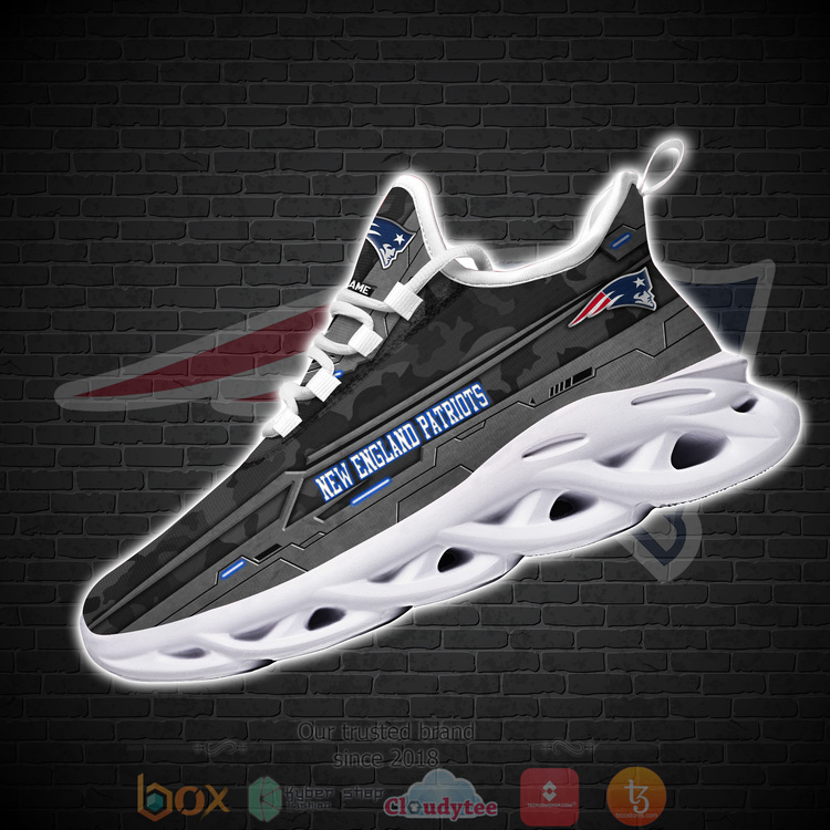 New-England-Patriots-Football-Team-Personalized-Clunky-Max-Soul-Shoes-2