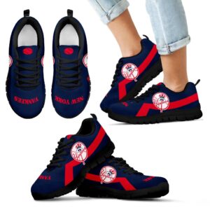 New York Yankees Line Logo Sneakers