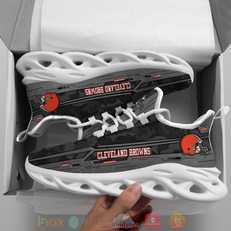 Nfl-Cleveland-Browns-Football-Team-Personalized-Clunky-Max-Soul-Shoes-1