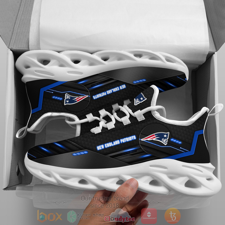 Nfl-New-England-Patriots-Personalized-Clunky-Max-Soul-Shoes-1