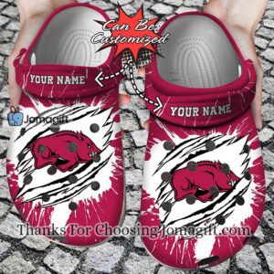 [Personalized] Arkansas Razorbacks Ripped Claw Crocs Gift