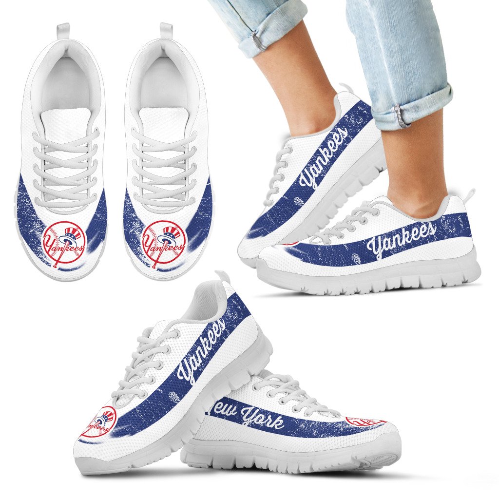 Single-Line-Logo-New-York-Yankees-Sneakers-1