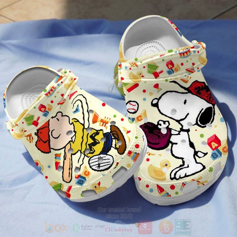 Snoopy-Crocband-Crocs-Clog-Shoes-1