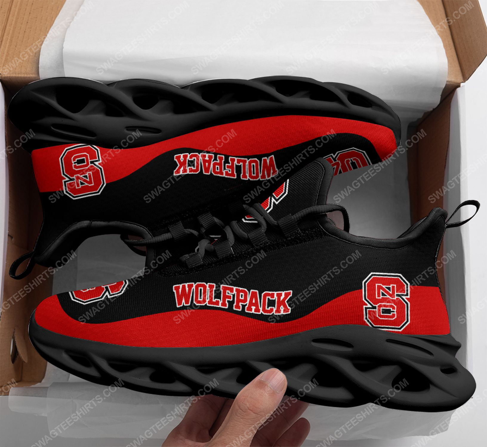 The-Nc-State-Wolfpack-Football-Team-Max-Soul-Shoes-2